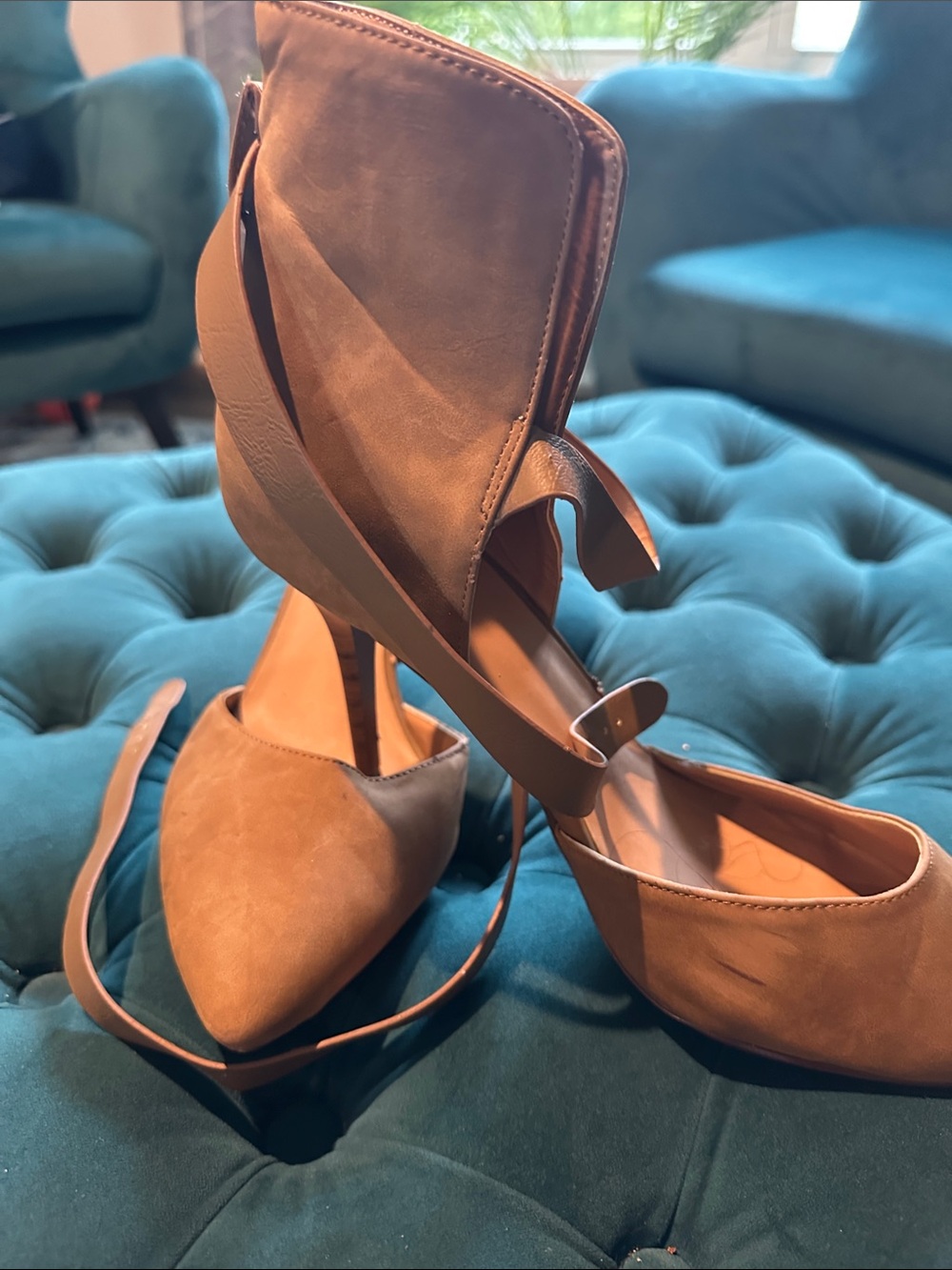 Women's Tan Pointed-Toe Strappy Heels